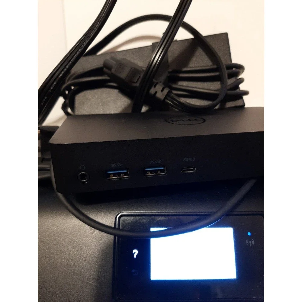 Dell D6000 double display station